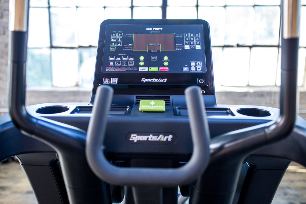 Sports Art G886 CROSS TRAINER