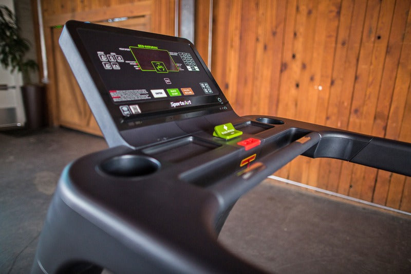 Sports Art N685 TREADMILL