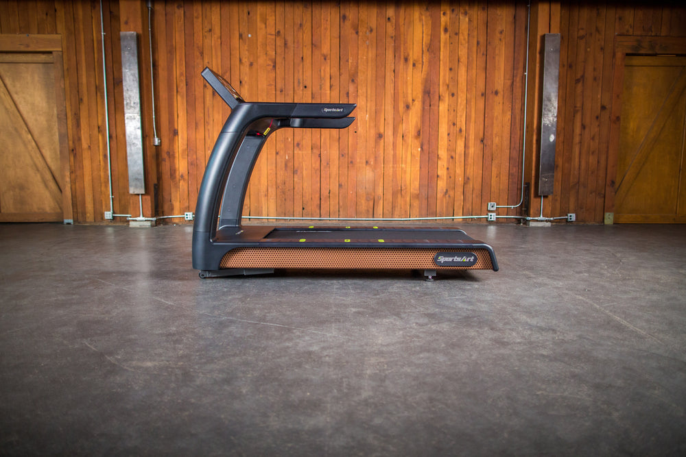 Sports Art T676 TREADMILL