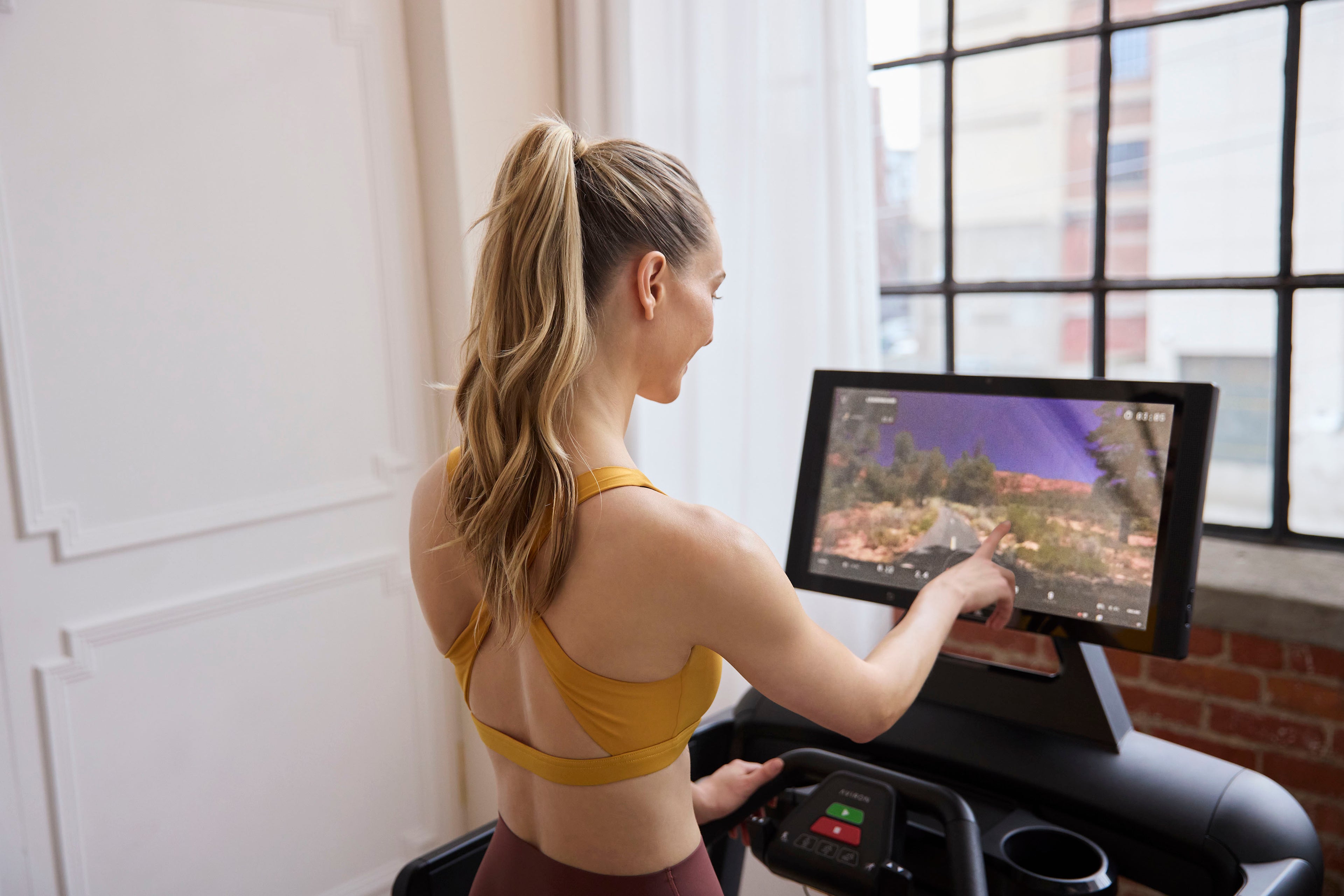 Aviron Victory Treadmill w/ 22" HD Touchscreen*